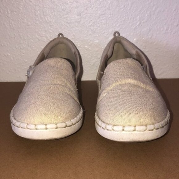 CLOUDSTEPPERS BY CLARKS Sneaker Women's Size 9 Metallic Gold Cushion Slip On - Picture 2 of 10